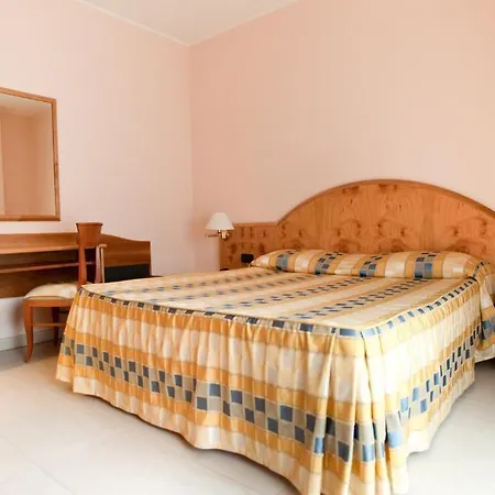 Daniela 4* Тальзано